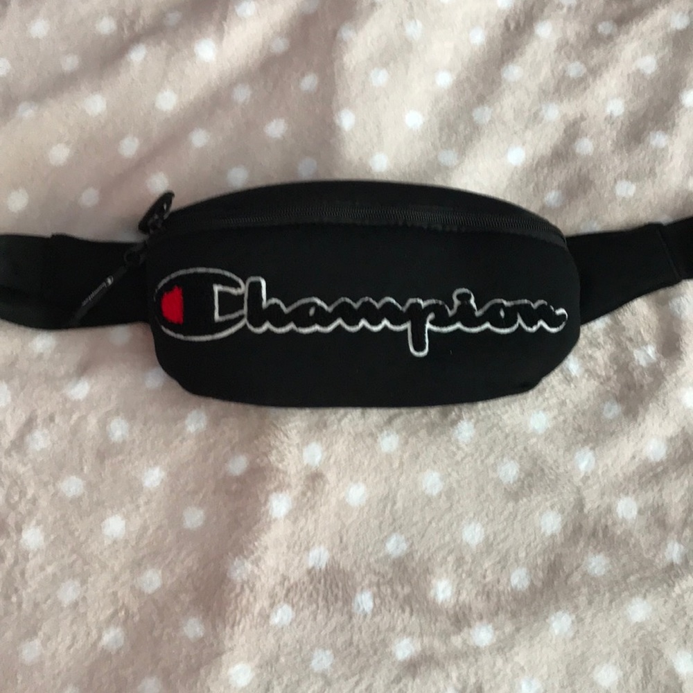 Champion fanny pack